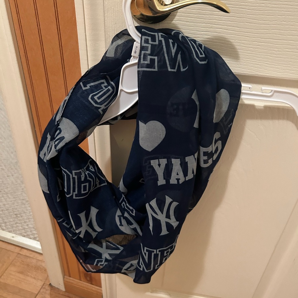 New York Yankee around the neck scarf